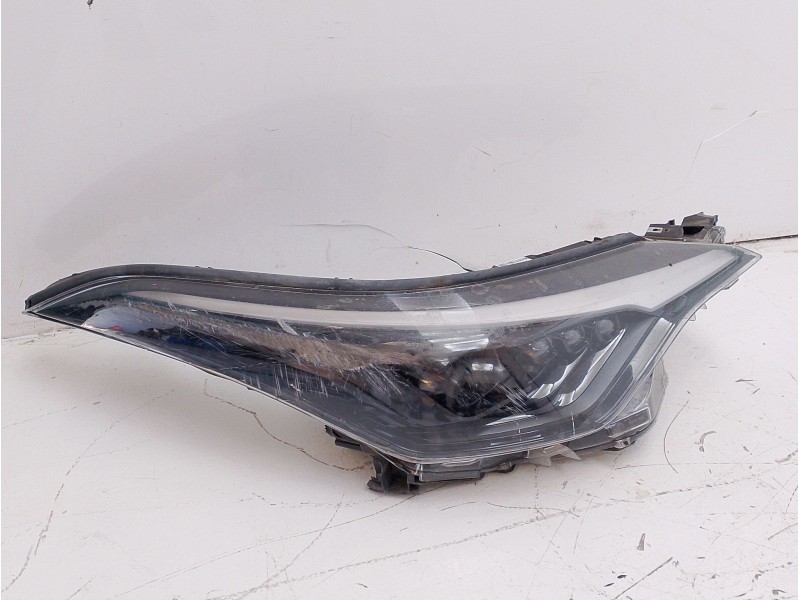 Recambio de faro derecho para toyota c-hr referencia OEM IAM 81130F4180  