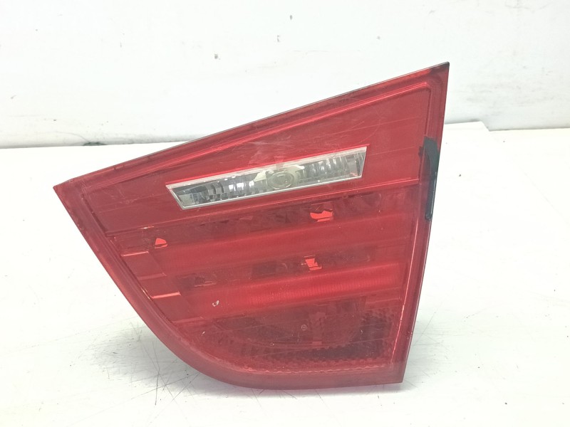 Recambio de piloto trasero derecho interior para bmw 3 (e90) 318 d referencia OEM IAM 63217289428  