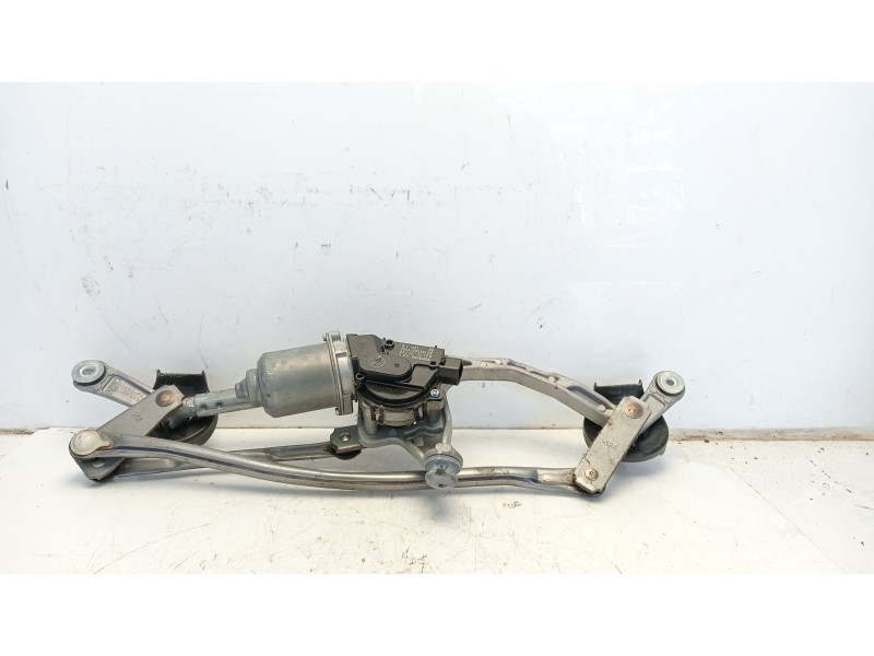 Recambio de articulacion limpia delantera para toyota auris active referencia OEM IAM 8511002340  