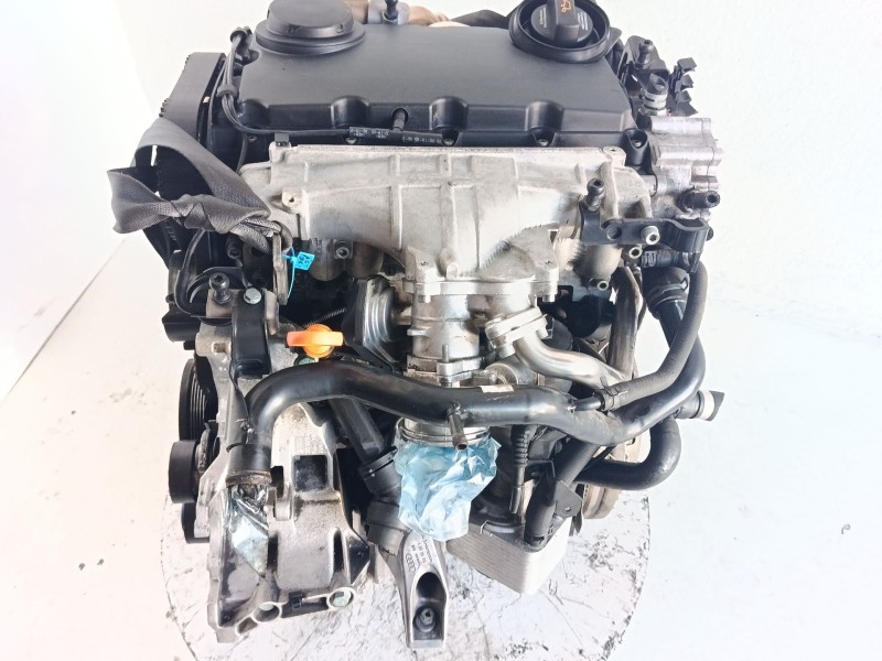 Recambio de motor completo para audi a4 b7 (8ec) 2.0 tdi referencia OEM IAM 03G100033F  