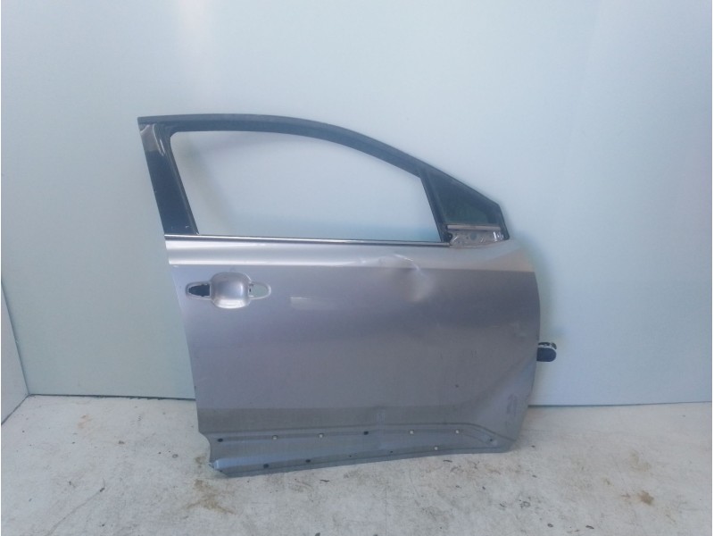 Recambio de puerta delantera derecha para toyota c-hr referencia OEM IAM 67001F4010  