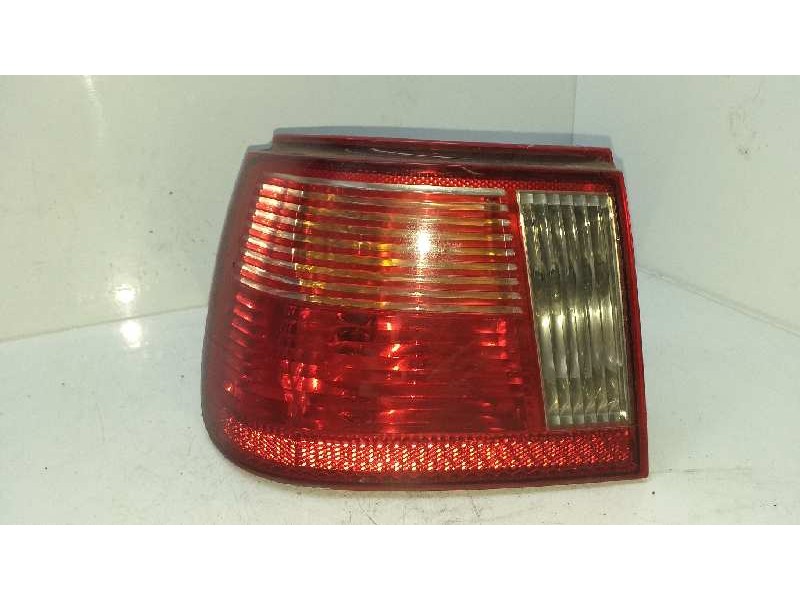 Recambio de piloto trasero izquierdo para seat ibiza (6k1) sport referencia OEM IAM 6K6945257C  