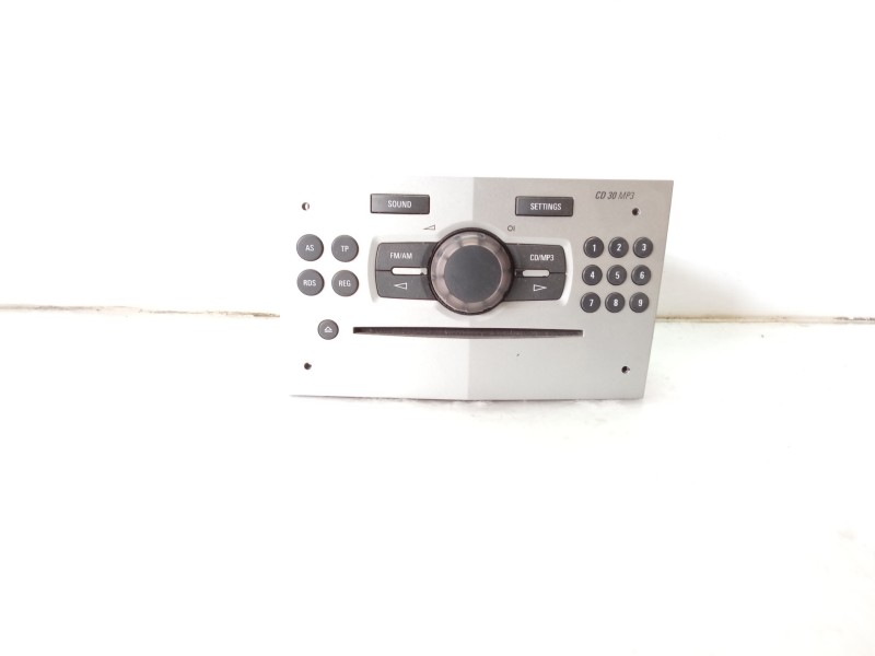 Recambio de sistema audio / radio cd para opel astra h berlina referencia OEM IAM 497316088 13313357127 