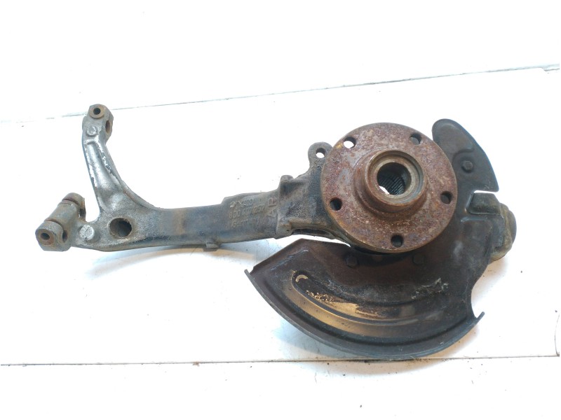Recambio de mangueta delantera izquierda para volkswagen passat berlina (3b2) comfortline referencia OEM IAM 8D0407257AL 8D04072