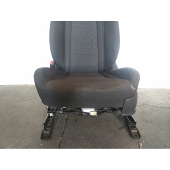ASIENTO DELANTERO IZQUIERDO 