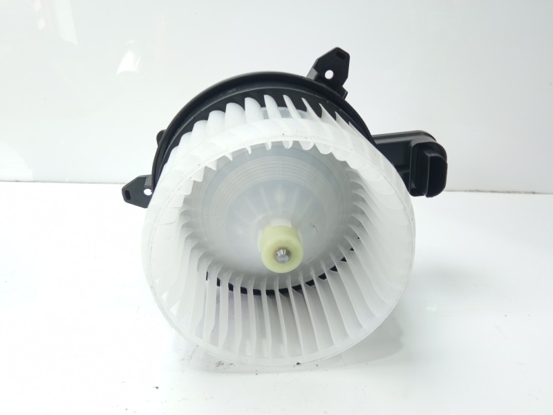 Recambio de ventilador calefaccion para toyota yaris 1.5 16v cat referencia OEM IAM 87103K0020 CZ1163608260 