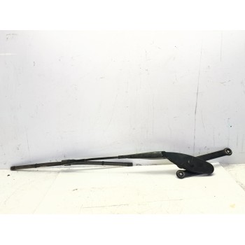 BRAZO LIMPIA DELANTERO DERECHO A2538200244 