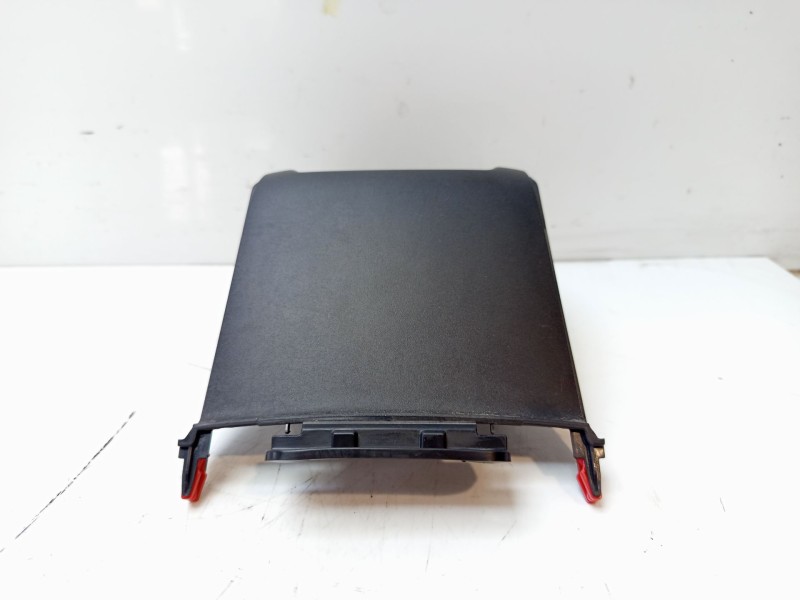 Recambio de moldura para toyota yaris (_p21_, _pa1_, _ph1_) 1.5 hybrid (mxph10) referencia OEM IAM 58818K0020C0  