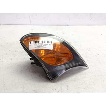 INTERMITENTE DELANTERO LATERAL IZQUIERDO 63137165851 
