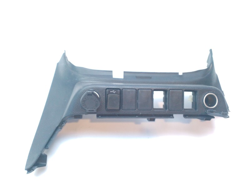 Recambio de moldura para toyota hilux (kun) cabina doble vx 4x4 referencia OEM IAM 855300K040 861900K100 