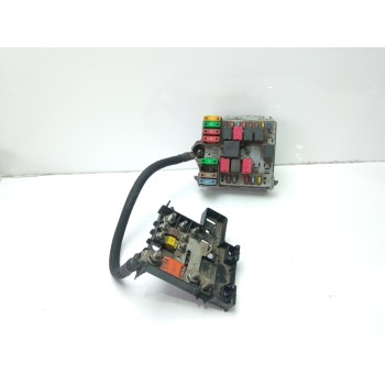 CAJA RELES / FUSIBLES 51781081 A22311909 