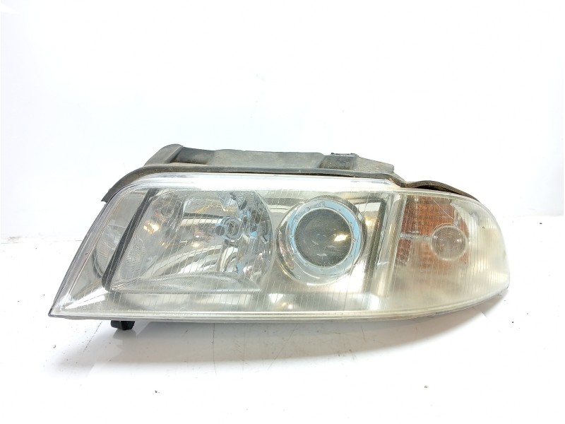 Recambio de faro izquierdo para audi a4 avant (8e) 1.9 tdi (96kw) referencia OEM IAM 8E0941029C 89300399 
