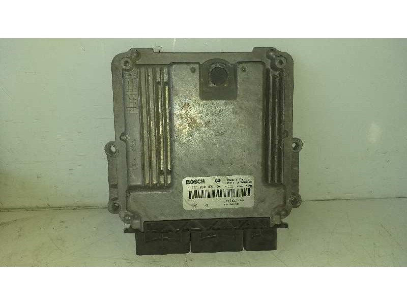 Recambio de centralita motor uce para dacia dokker express ambiance referencia OEM IAM 0281030439 237102213R 