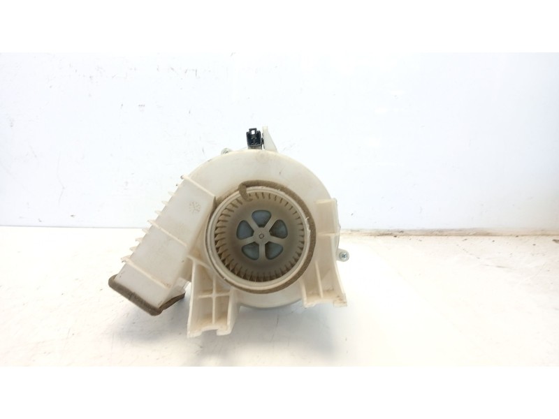 Recambio de motor calefaccion para toyota rav4 referencia OEM IAM G923048080  