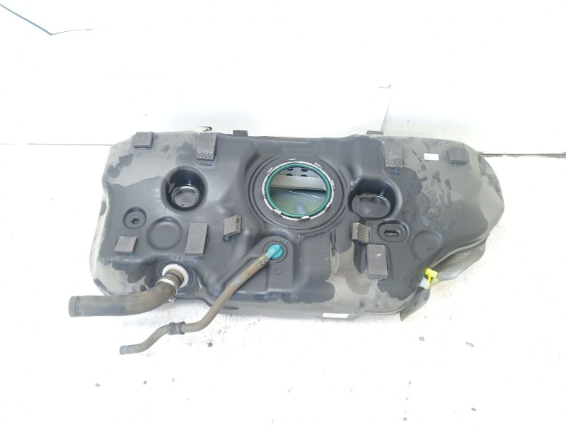 Recambio de deposito combustible para kia ceed sportswagon referencia OEM IAM 31150G4900  