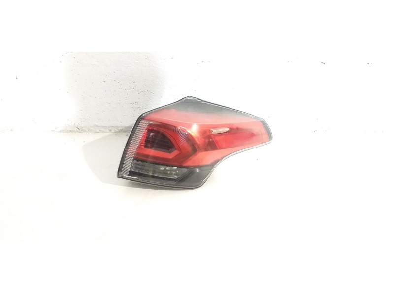 Recambio de piloto trasero derecho para toyota rav 4 advance hybrid referencia OEM IAM 8155042201  
