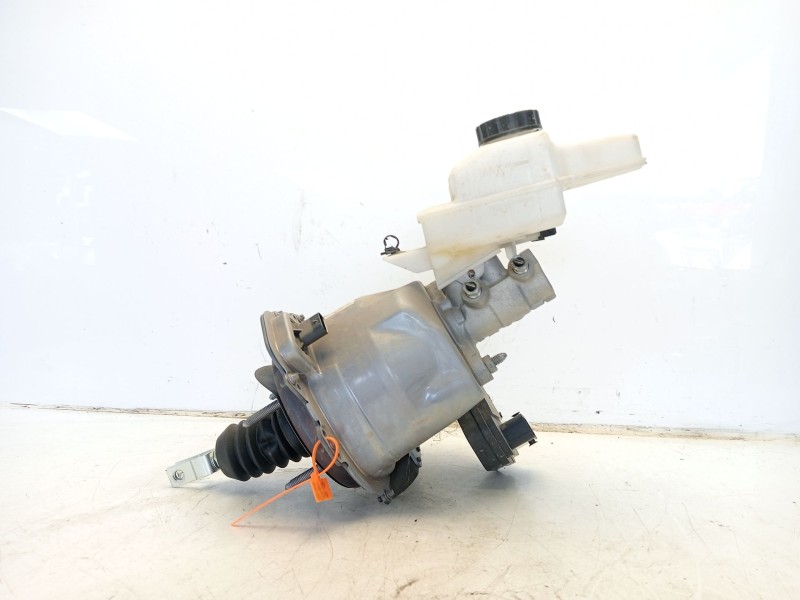 Recambio de bomba servodireccion para toyota yaris referencia OEM IAM 472100D030  