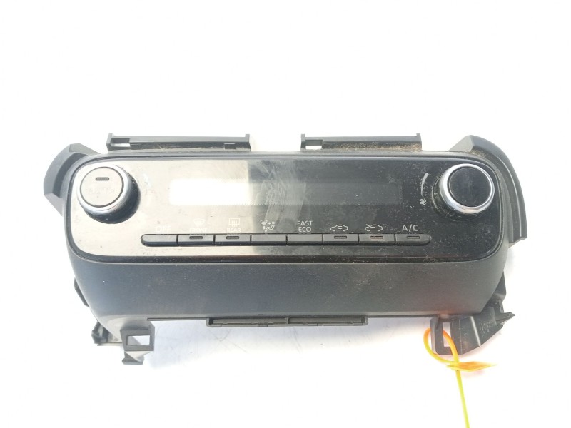 Recambio de mando climatizador para toyota yaris referencia OEM IAM 559000DN40  