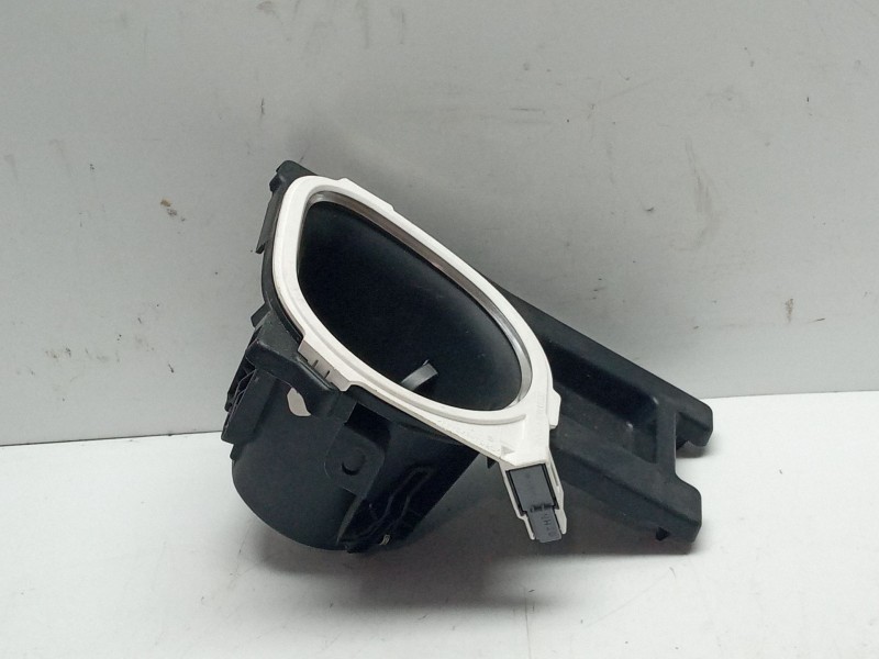 Recambio de moldura para toyota c-hr hybrid active referencia OEM IAM 55618F4010 5547410100 