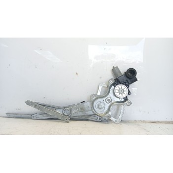 ELEVALUNAS DELANTERO IZQUIERDO 69820F4010 