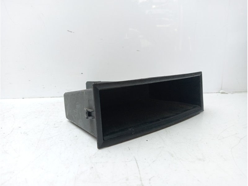 Recambio de moldura para peugeot 307 cc (s1) 2.0 referencia OEM IAM 821176 9659124777 9634511577