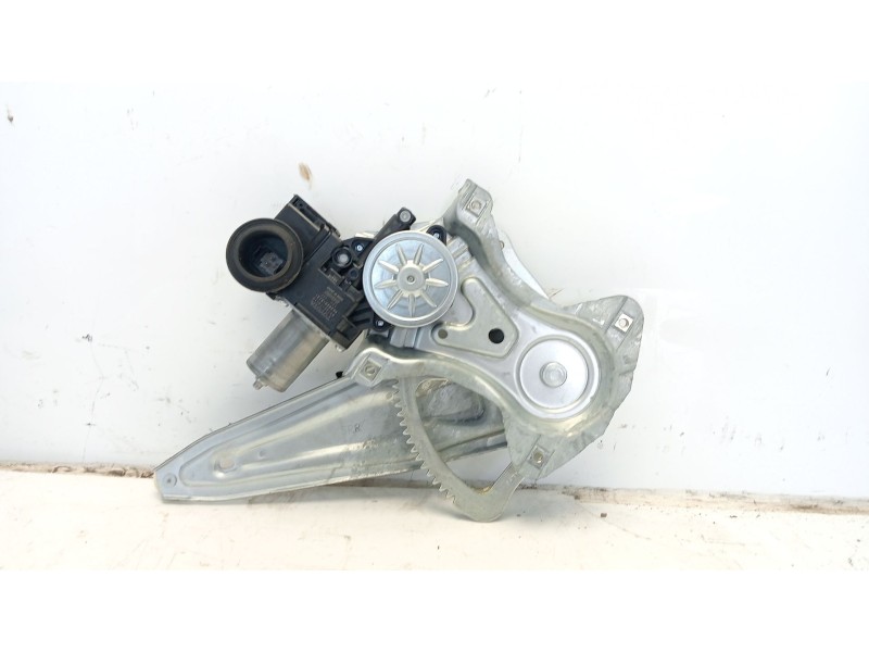 Recambio de elevalunas trasero derecho para toyota c-hr referencia OEM IAM 69830F4010  