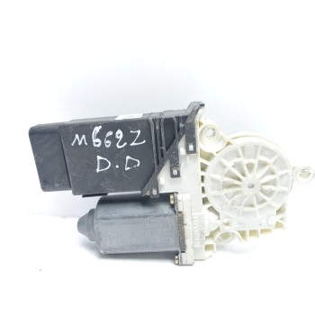 MOTOR ELEVALUNAS DELANTERO DERECHO 119432 