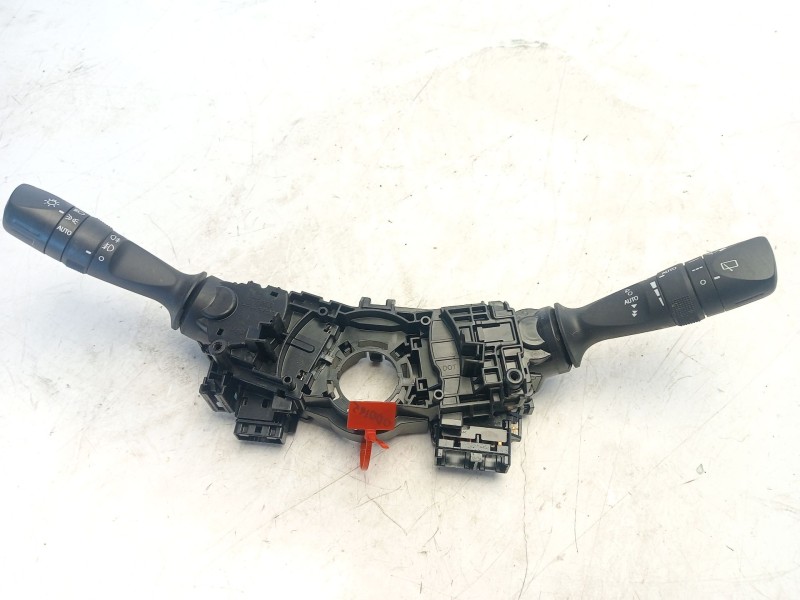 Recambio de mando multifuncion para toyota c-hr referencia OEM IAM 84140F4050 84652F4020 