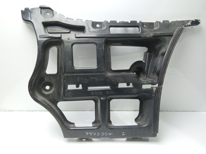 Recambio de molduras traseras para bmw serie 3 berlina (e90) referencia OEM IAM 7058520  