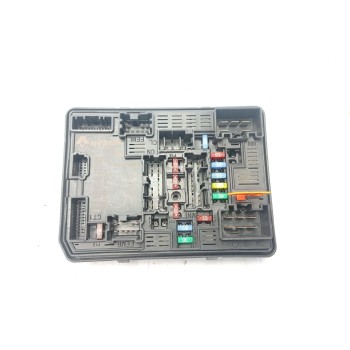 CAJA RELES / FUSIBLES 284B69541R 