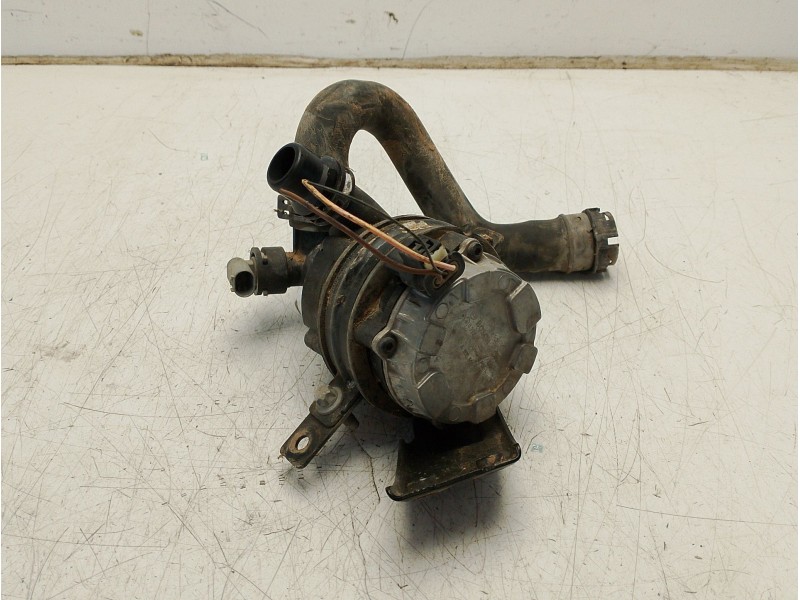Recambio de bomba agua para mercedes-benz clase glc (w253) 2.1 cdi cat referencia OEM IAM A0005002686  