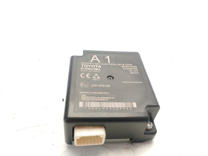 Recambio de modulo electronico para toyota corolla (e21) hybrid advance referencia OEM IAM 897B002070 897B002060 