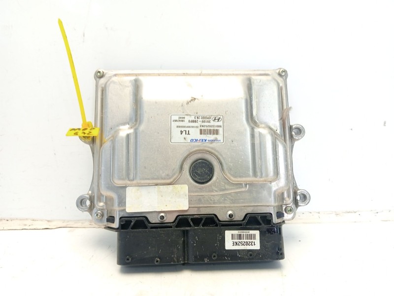 Recambio de centralita motor uce para hyundai tucson 1.6 cat referencia OEM IAM 391992BBF0 391102BTB8 391992BBF0 