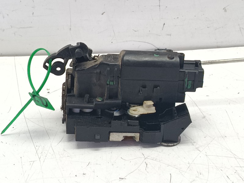 Recambio de cerradura puerta trasera derecha para dacia lodgy (js_) 1.5 dci referencia OEM IAM 825020953R  