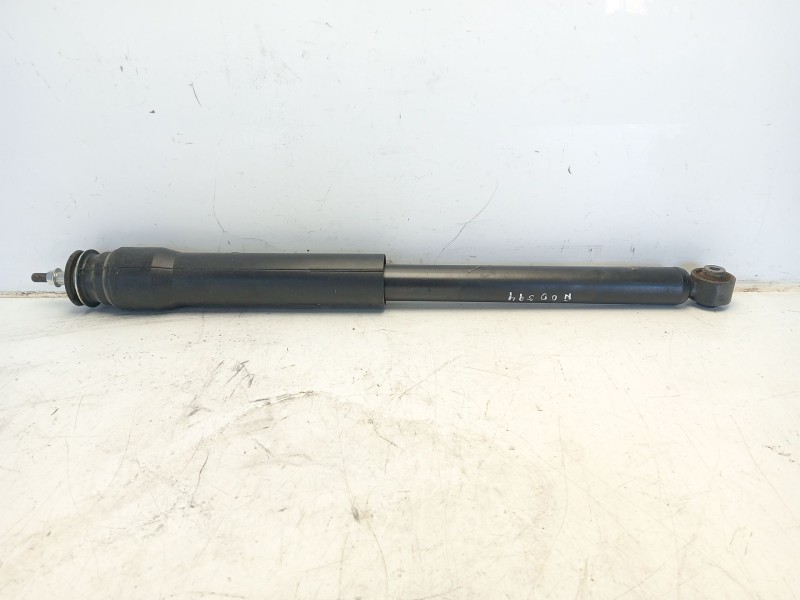 Recambio de amortiguador trasero izquierdo para toyota yaris referencia OEM IAM 48530K0090  