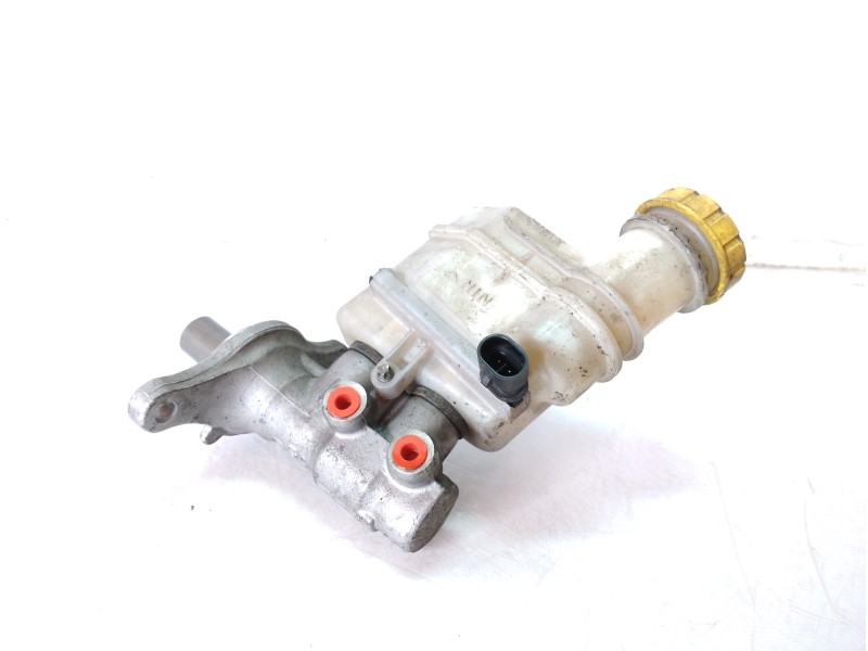 Recambio de bomba freno para fiat nuova 500 (150) sport referencia OEM IAM 32069666  