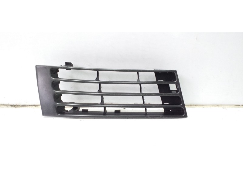 Recambio de rejilla paragolpes izquierda para audi a4 berlina (b5) 1.9 tdi referencia OEM IAM AD9901501  