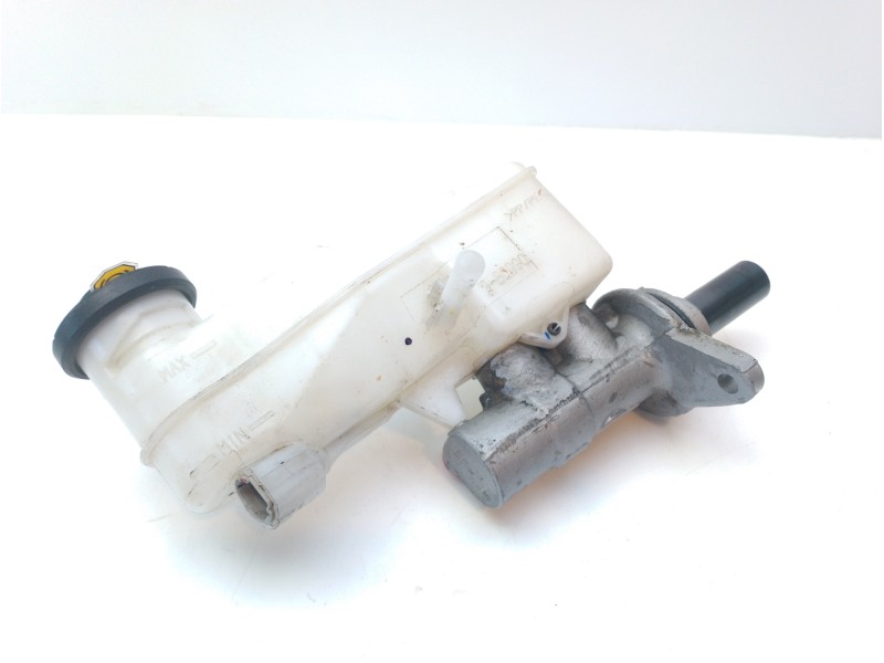 Recambio de bomba freno para toyota hilux (kun) cabina doble vx 4x4 referencia OEM IAM 472010K590  