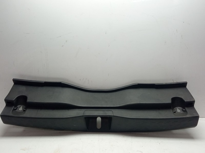 Recambio de moldura para toyota c-hr referencia OEM IAM 64716F4010C0 64716F4010 