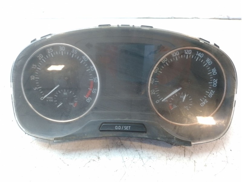 Recambio de cuadro instrumentos para skoda rapid (nh3, nk3, nk6) 1.6 tdi referencia OEM IAM 5JA920741A  5JA920741A