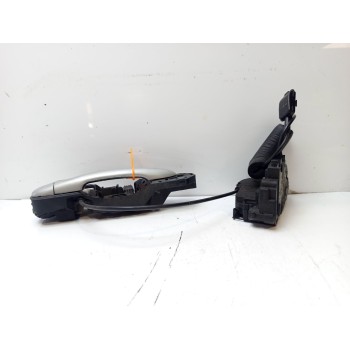 CERRADURA PUERTA TRASERA IZQUIERDA 825030002R 