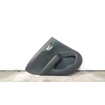 GUARNECIDO PUERTA TRASERA IZQUIERDA 676400H020B0 
