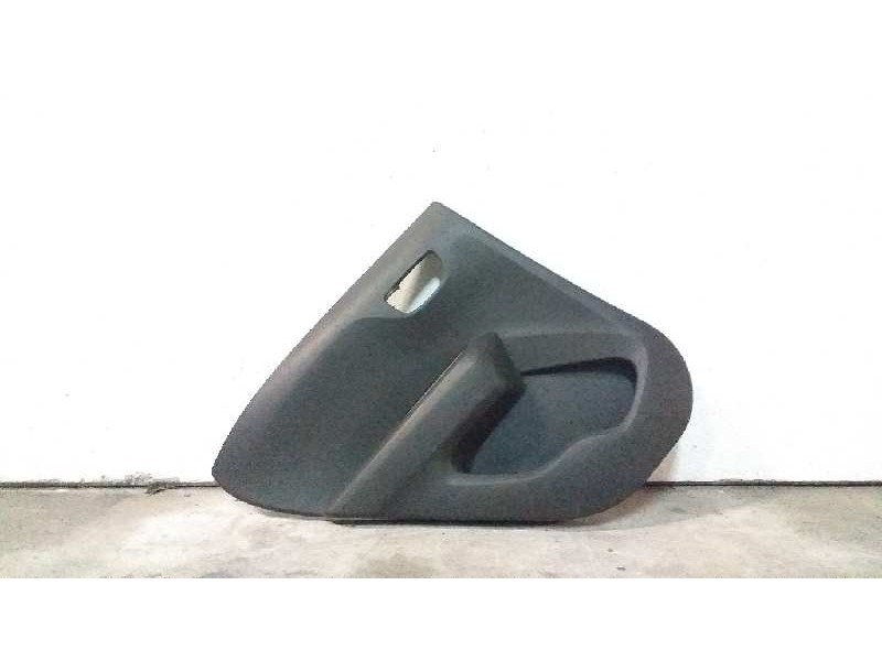 Recambio de guarnecido puerta trasera izquierda para toyota aygo x-cite referencia OEM IAM 676400H020B0  