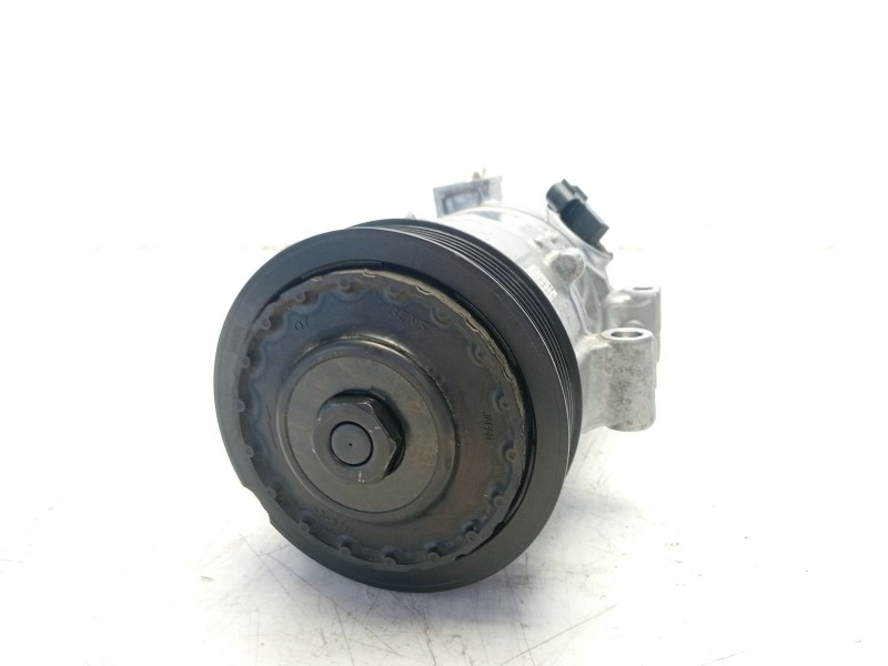 Recambio de compresor aire acondicionado para toyota yaris active referencia OEM IAM 88310K0030  