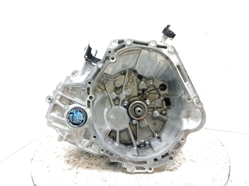 Recambio de caja cambios para toyota yaris active referencia OEM IAM 30300K0010  