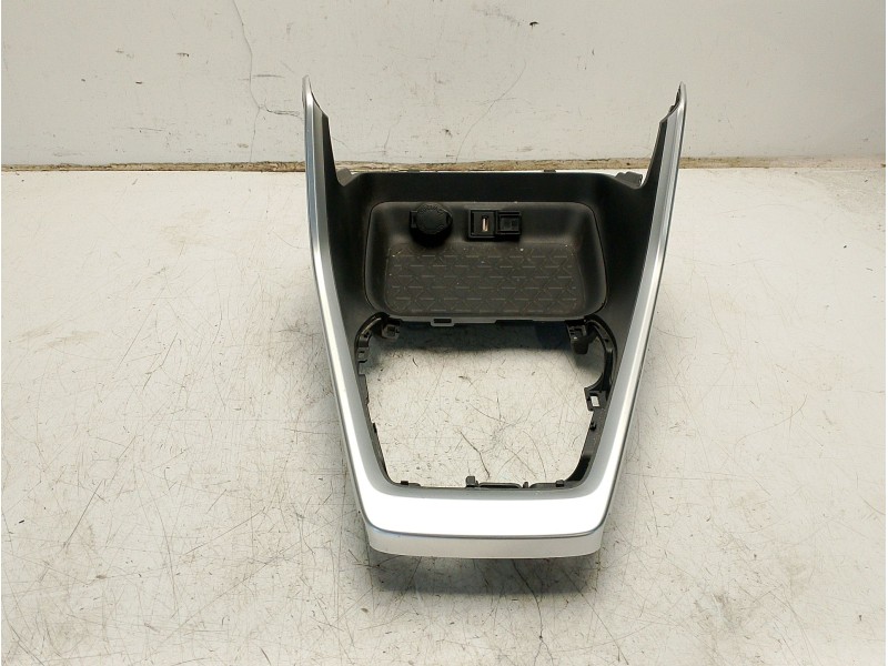 Recambio de moldura para toyota rav 4 v (_a5_, _h5_) 2.0 (mxaa52) referencia OEM IAM 5880542080  