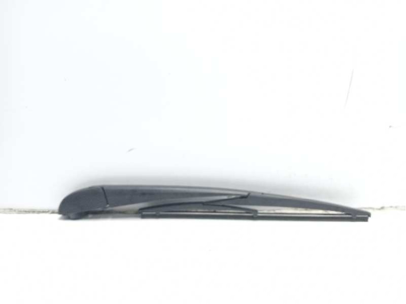 Recambio de brazo limpia trasero para toyota corolla (e21) hybrid advance referencia OEM IAM 8524102080  