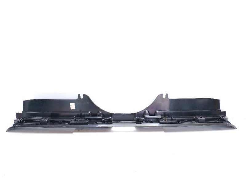 Recambio de moldura para volvo xc 40 business plus awd referencia OEM IAM 31440884  