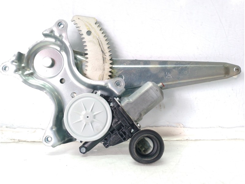 Recambio de elevalunas trasero derecho para toyota rav 4 referencia OEM IAM 6980342050 8572035140 