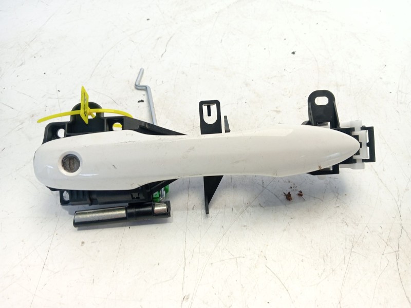 Recambio de maneta exterior delantera izquierda para toyota yaris active referencia OEM IAM 6920202260  